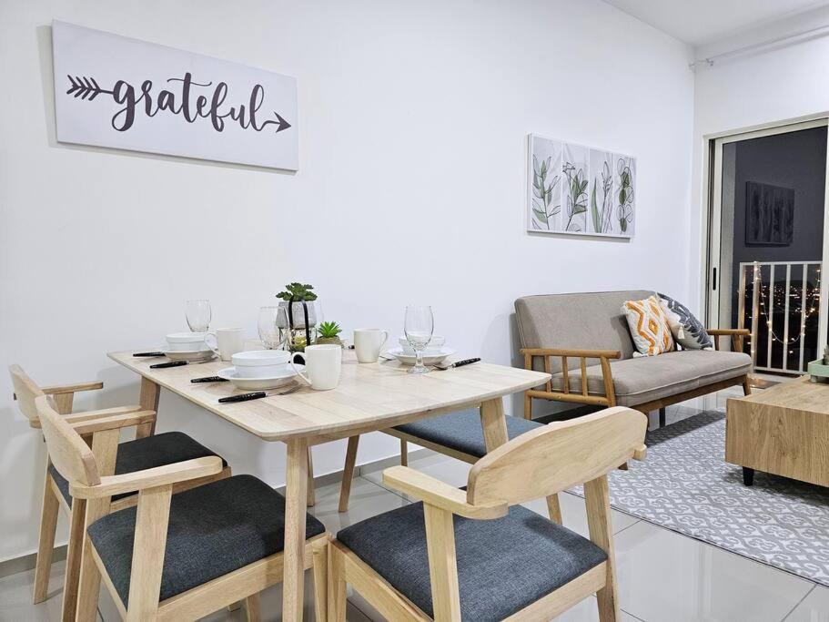 Klang Big Group 10pxs Bayuemas The Tresor Netflix Apartment Pelabuhan Klang